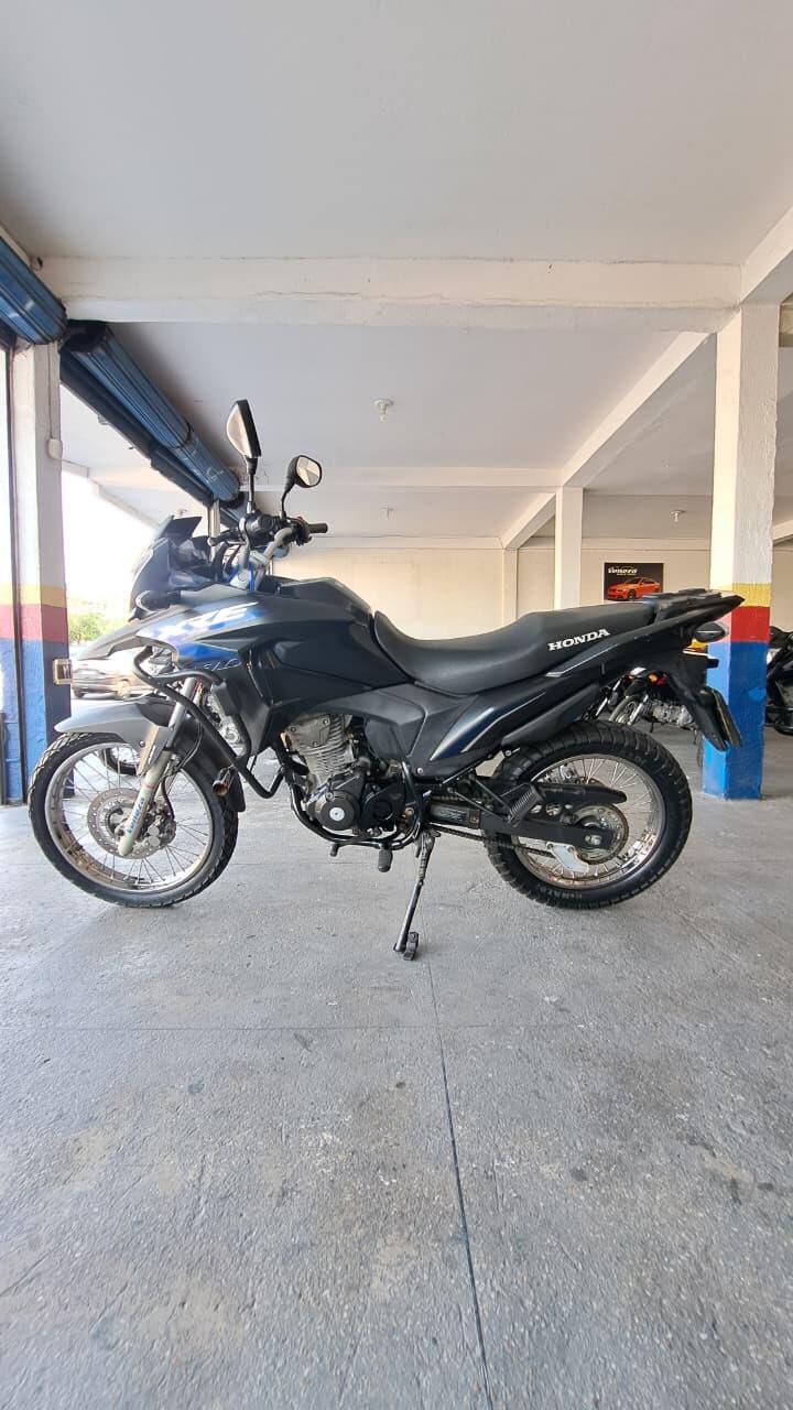 HONDA XRE 190 ABS LATERAL ESQUERDA